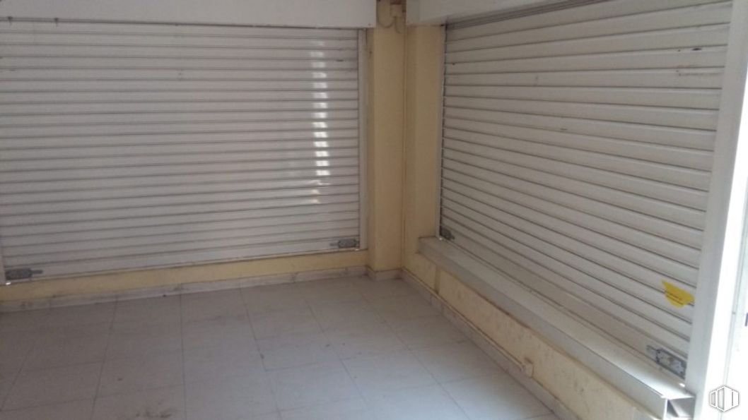 Local en venta en Calle Cartagena, 64, Salamanca, Madrid, 28028 con persiana de la ventana, madera, accesorio, piso, suelo, material compuesto, sombra, madera, tintes y matices y material de construcción alrededor