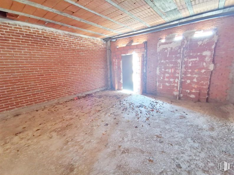 Local en venta en Calle Cuba, 38, San Martín de la Vega, Madrid, 28330 con madera, hall, albañilería, suelos, ladrillo, suelo, material de construcción, techo, hormigón y madera dura alrededor