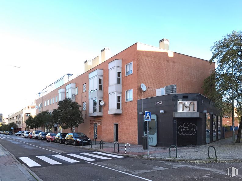 Local en alquiler y venta en Calle Alas, 23, Barajas, Madrid, 28042 con edificio, , , ventana, , , , , luz de la calle y  alrededor