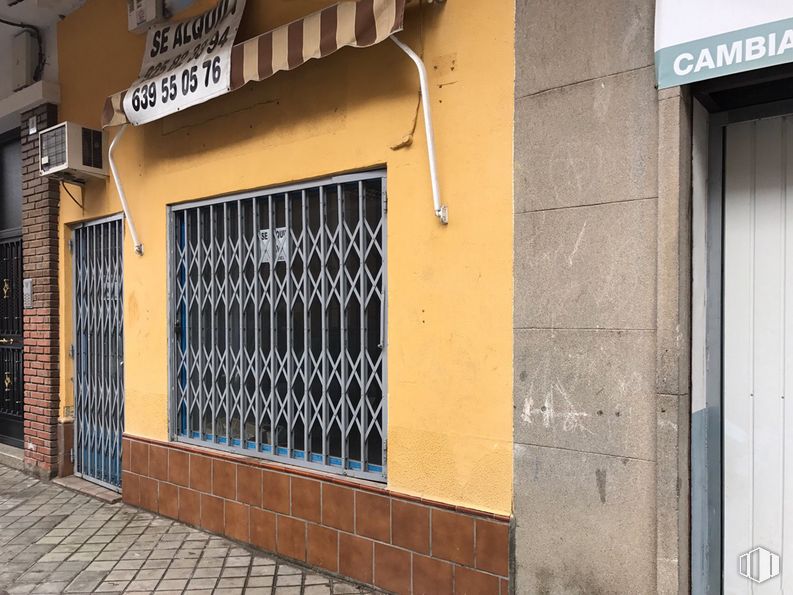 Retail for sale & for rent at Calle Santa Sabina, 4, Talavera de la Reina, Toledo, 45600 with window, fixture, wood, building, house, neighbourhood, wall, plant, facade and font around