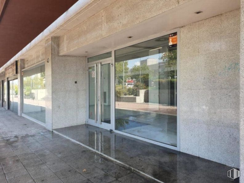 Local en venta en Zona La Garena , Alcalá de Henares, Madrid, 28806 con accesorio, interiorismo, suelo, sombra, casa, material compuesto, vidrio, fachada, suelos y exterior del automóvil alrededor