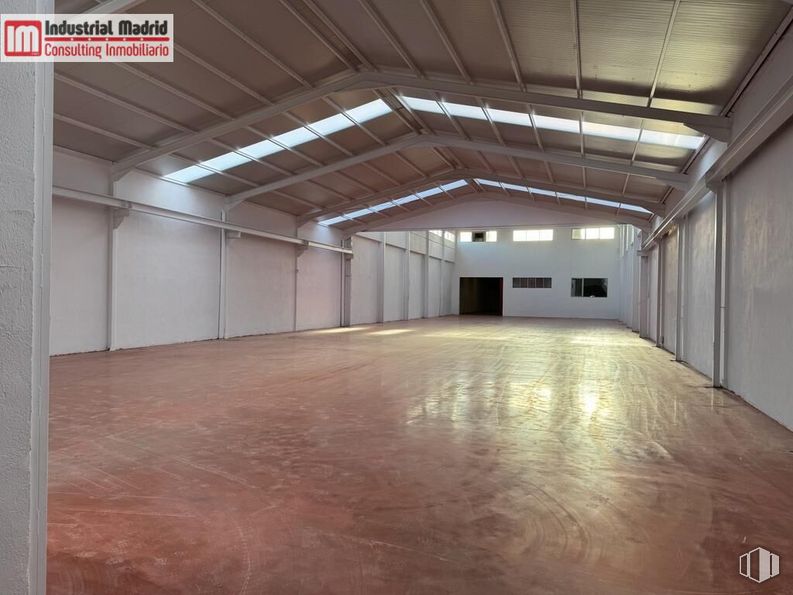 Industrial for sale at Polígono Industrial Las Monjas, Arganda del Rey, Madrid, 28500 with property, hall, wood, interior design, flooring, floor, wall, building, material property and ceiling around