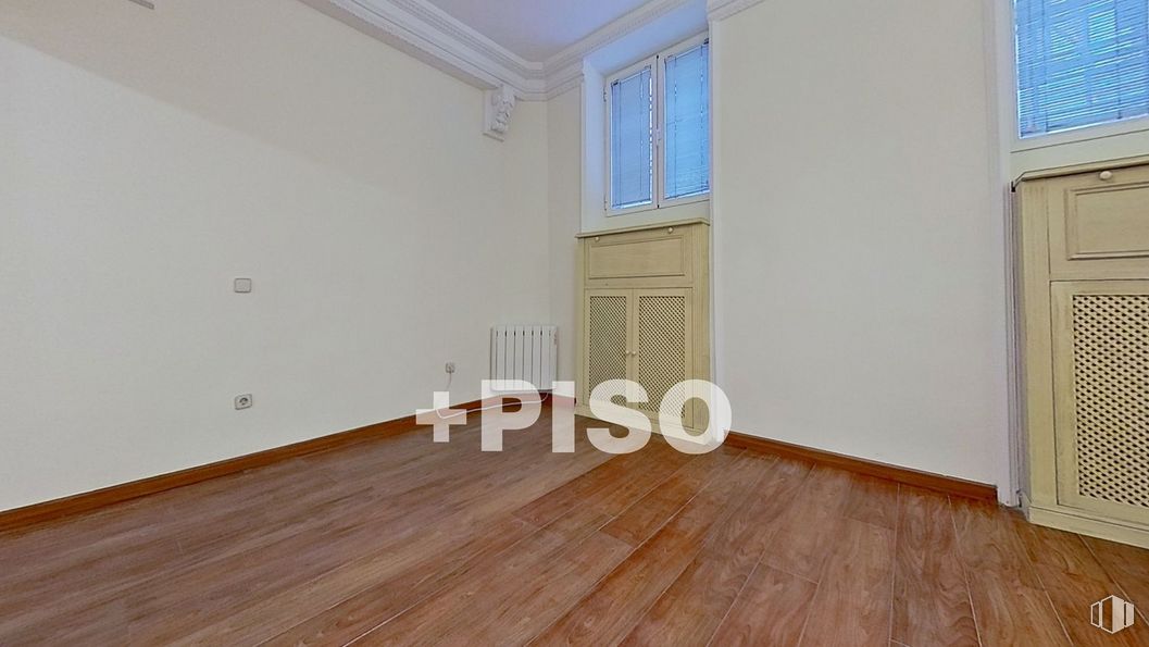 Oficina en alquiler en Zona Lista, Salamanca, Madrid, 28006 con ventana, accesorio, edificio, madera, pintura, suelos, suelo, tinte para madera, suelo laminado y inmobiliario alrededor