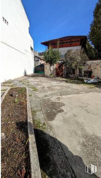 Suelo en venta en Calle Rondón, Moralzarzal, Madrid, 28411 con casa, edificio, cielo, propiedad, planta, superficie de la carretera, lote de terreno, asfalto, árbol y paisaje alrededor