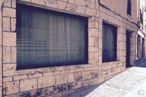 Retail for sale at Plaza Cuatro Caños, Pastrana, Guadalajara, 19100 with window, wood, rectangle, brickwork, brick, road surface, shade, asphalt, facade and real estate around