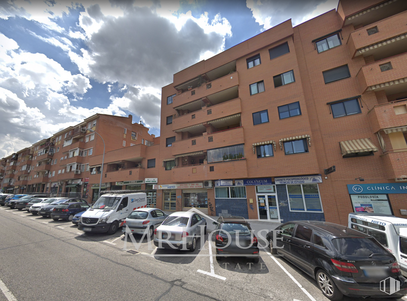 Local en venta en Zona Ensanche, Alcobendas, Madrid, 28100 con coche, edificio, neumático, nube, rueda, vehículo terrestre, cielo, vehículo, ventana y vehículo motorizado alrededor