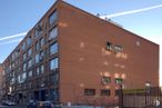 Industrial for sale at Calle Lenguas, 16, Villaverde, Madrid, 28021 with window, sky, property, daytime, building, fixture, urban design, brick, neighbourhood and wall around