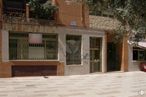 Retail for rent at Zona céntrica, Cuenca, 16004 with window, door, wood, urban design, shade, brick, road surface, neighbourhood, residential area and tree around