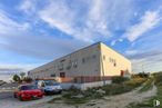 Industrial for sale at Zona Kelvinator, Getafe, Madrid, 28906 with car, building, cloud, automotive parking light, sky, tire, plant, wheel, vehicle and automotive tail & brake light around