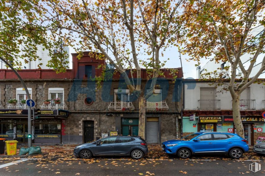 Local en venta en Calle Alcalá, San Blas - Canillejas, Madrid, 28027 con coche, rueda, neumático, vehículo terrestre, vehículo, vehículo de motor, edificio, planta, ventana y cielo alrededor