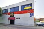 Retail for sale at Calle Luis Sauquillo, Fuenlabrada, Madrid, 28944 with building, window, car, sky, motor vehicle, automotive parking light, facade, vehicle, gas and plant around