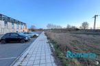 Land for sale at Calle Beethoven, Ávila, 05003 with car, automotive parking light, wheel, tire, sky, vehicle, plant, road surface, motor vehicle and automotive tire around