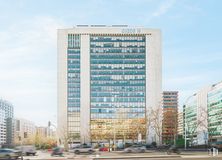 Office for rent at Edificio Cuzco IV, Paseo Castellana, 141, Tetuán, Madrid, 28046 with building, cloud, sky, daytime, skyscraper, tower block, urban design, condominium, street light and residential area around