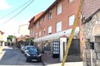 Retail for rent at Calle San Roque, 19, Pedrezuela, Madrid, 28723 with car, building, window, wheel, tire, property, sky, vehicle, cloud and plant around