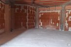 Retail for sale at Calle Blandones, Villamiel de Toledo, Toledo, 45594 with wall, floor, flooring, brickwork, brick, building material, concrete, ceiling, plaster and basement around