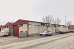 Industrial for sale at Avenida Canteras, 74 DUPLICADO, Valdemoro, Madrid, 28034 with car, automotive parking light, parking, concrete, family car, automotive tail & brake light, driveway, parking lot, subcompact car and van around