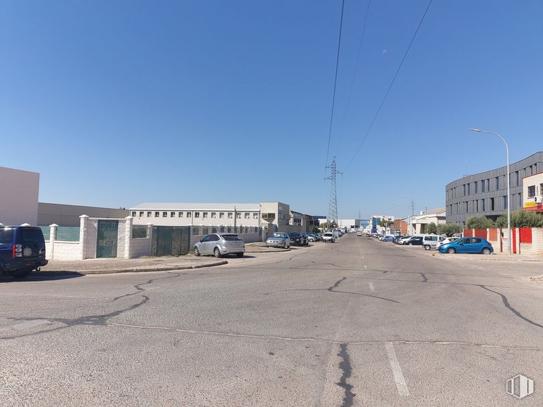 Suelo en venta en Zona industrial, Móstoles, Madrid, 28935 con edificio, cielo, coche, rueda, neumático, vehículo, asfalto, superficie de carretera, diseño urbano y área residencial alrededor