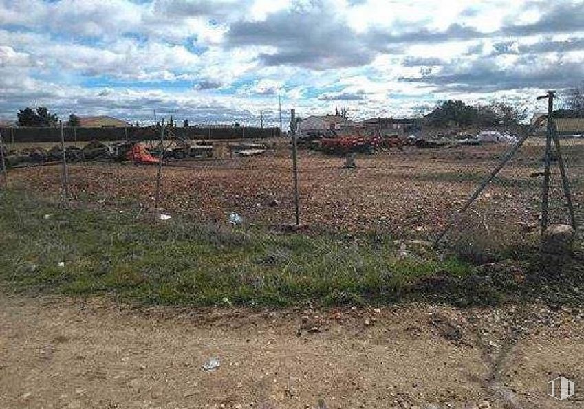 Land for sale at Casco urbano, Guadalajara, 19182 with cloud, sky, ecoregion, plant, natural environment, natural landscape, land lot, grass, plain and tints and shades around