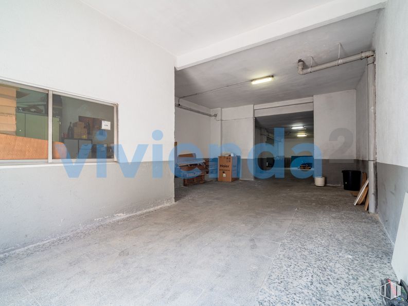 Local en venta en Calle Francisco del Pozo, Fuencarral - El Pardo, Madrid, 28034 con ventana, alumbrado, edificio, interiorismo, accesorio, suelos, suelo, hall, pintura y inmobiliario alrededor