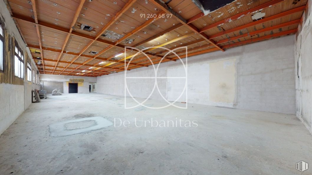 Nave en alquiler en Cobo Calleja, Fuenlabrada, Madrid, 28947 con propiedad, madera, suelos, suelo, material compuesto, hall, haz, hormigón, techo y material de construcción alrededor