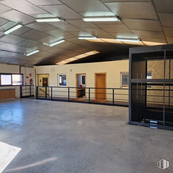 Industrial for sale & for rent at Avenida Naciones, Illescas, Toledo, 45200 with hall, interior design, floor, flooring, parking, ceiling, building, fixture, wood and glass around