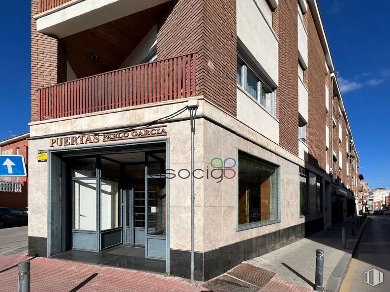 Local en alquiler en Zona Amparo - Ferial, Guadalajara, 19002 con ventana, propiedad, edificio, cielo, accesorio, ladrillo, material de construcción, fachada, inmobiliario y albañilería alrededor