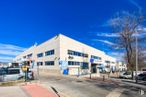 Industrial for sale at Calle Valdecarrizo, 47, Tres Cantos, Madrid, 28760 with building, car, sky, land vehicle, cloud, wheel, tire, window, vehicle and tree around