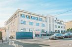 Office for rent at Calle La Granja, 30, Alcobendas, Madrid, 28100 with car, building, sky, cloud, land vehicle, automotive parking light, wheel, window, tire and vehicle around