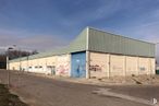 Industrial for sale & for rent at Polígono industrial La Frontera, Ugena, Toledo, 45217 with building, sky, cloud, asphalt, door, road surface, street light, tree, gas and facade around