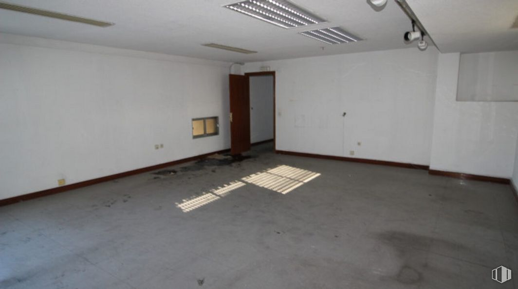 Nave en venta en Calle Impresores, Getafe, Madrid, 28906 con ventilador de techo, propiedad, edificio, suelo, piso, madera, casa, pasillo, accesorio y techo alrededor