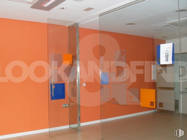 Office for rent at Juzgados, Toledo, 45001 with orange, interior design, fixture, art, flooring, floor, paint, ceiling, facade and glass around