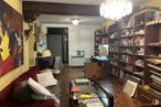 Retail for sale at Calle Marqués de Santa Ana, Centro, Madrid, 28004 with chandelier, couch, lighting, bookcase, table top, furniture, property, shelf, wood and shelving around