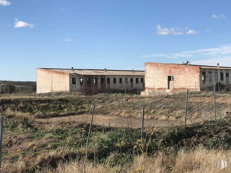 Industrial for sale at Callejón Gorrones, Polán, Toledo, 45161 with wall, plain, grassland, ecoregion, land lot, rural area, field, steppe, meadow and soil around