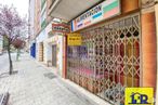 Retail for rent at Paseo San Antonio, Cuenca, 16003 with composite material, concrete, sidewalk, paint and sign around