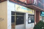 Retail for rent at Calle Frómista, Fuenlabrada, Madrid, 28941 with window, plant, property, building, fixture, neighbourhood, font, facade, real estate and signage around