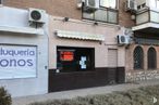 Local en venta en Calle Fuentespina, 12, Villa de Vallecas, Madrid, 28031 con ventana, planta, propiedad, edificio, puerta, barrio, accesorio, ladrillo, bienes raíces y fachada alrededor