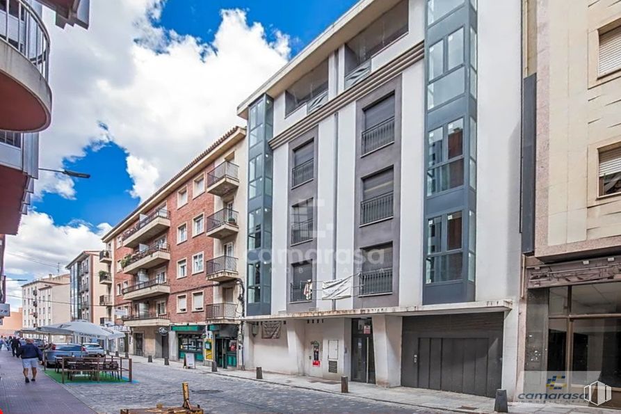 Retail for sale at Calle Eduardo Marquina, 29, Ávila, 05001 with building, cloud, sky, daytime, window, infrastructure, urban design, condominium, neighbourhood and residential area around