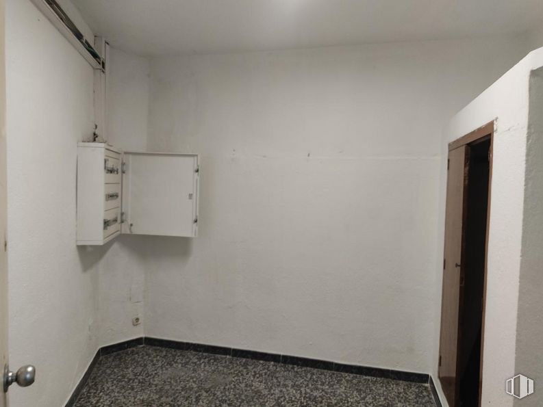 Local en venta en Calle General Ricardos, Carabanchel, Madrid, 28025 con ebanistería, puerta, accesorio, edificio, suelos, madera, techo, material compuesto, pintura y hormigón alrededor