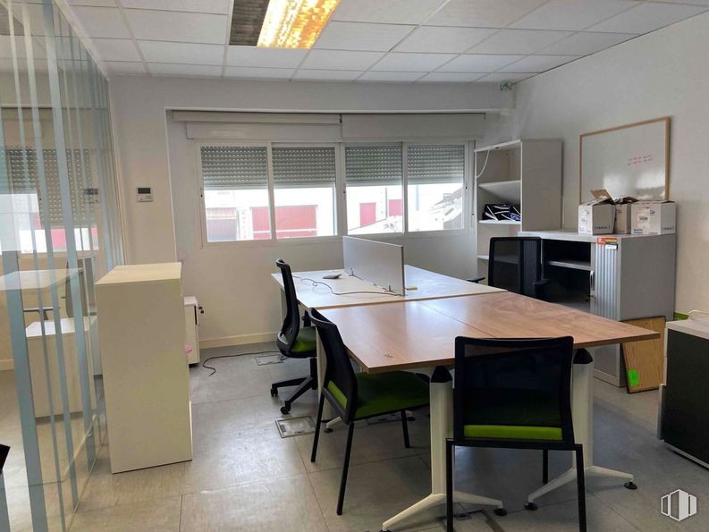 Industrial for sale at Zona empresarial Las Rozas, Las Rozas de Madrid, Madrid, 28230 with chair, table, lighting, furniture, building, window, cabinetry, fixture, desk and interior design around