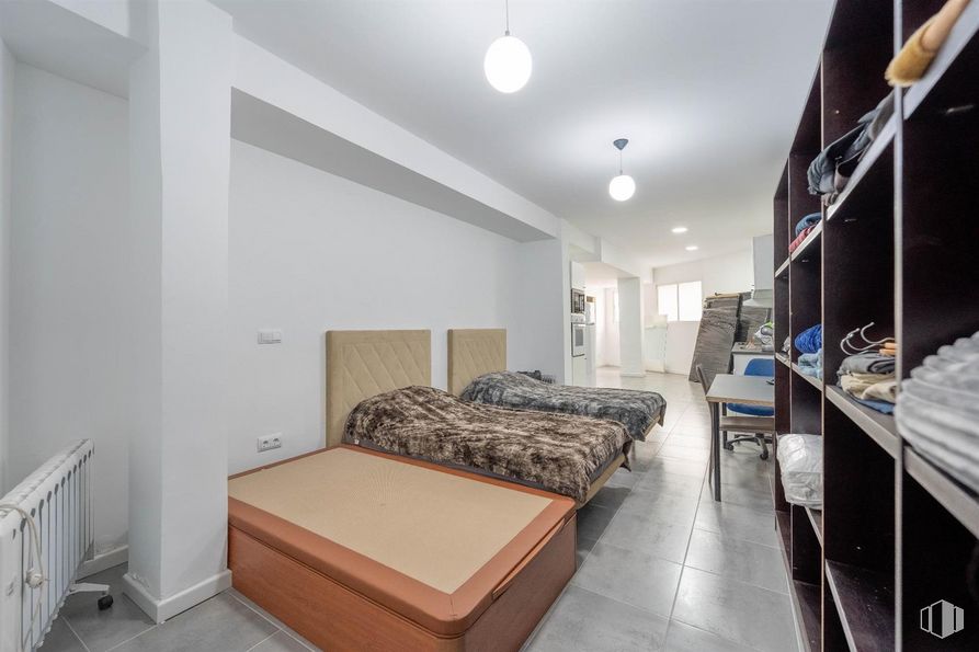 Local en venta en Calle Vereda del Carmen, 21, Ciudad Lineal, Madrid, 28017 con cama, mueble, edificio, confort, interiorismo, ebanistería, accesorio, madera, suelos y suelo alrededor