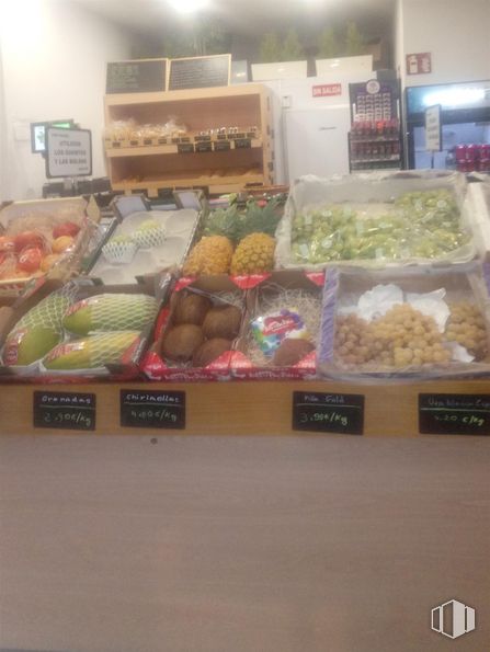 Local en alquiler y venta en Calle Bretón de los Herreros, 46, Chamberí, Madrid, 28003 con comida, almacenamiento de alimentos, ingrediente, cocina, alimentos naturales, alimentos integrales, grupo de alimentos, plato, venta al por menor y receta alrededor