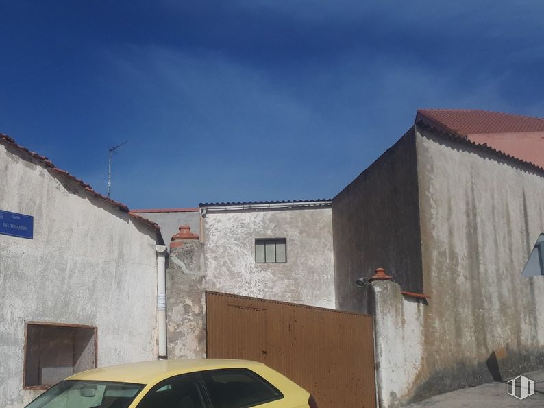 Nave en alquiler en Zona centro, Bernuy de Porreros, Segovia, 40190 con coche, ventana, cielo, vehículo, nube, exterior del automóvil, vehículo de motor, edificio, casa y paisaje alrededor