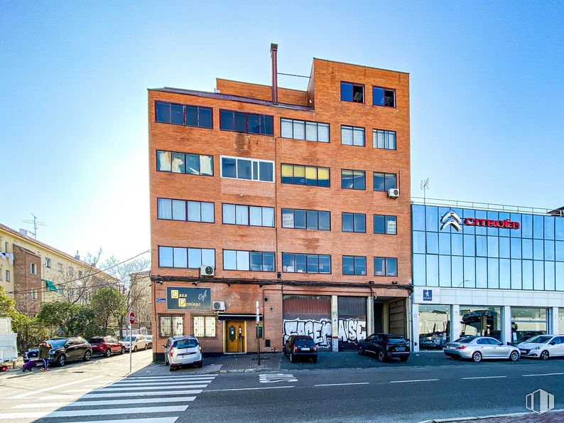 Nave en venta en Calle San Dalmacio, 5, Villaverde, Madrid, 28021 con edificio, rueda, neumático, ventana, cielo, coche, vehículo, condominio, bloque de pisos y diseño urbano alrededor