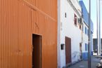 Industrial for sale at Avenida Fuenlabrada, Humanes de Madrid, Madrid, 28970 with door, building, sky, window, orange, architecture, wood, facade, street light and house around