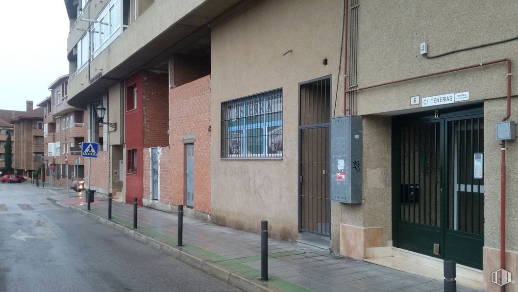 Oficina en venta en Calle Tenerías, 6, Galapagar, Madrid, 28260 con ventana, mediante, casa, edificio, accesorio, barrio residencial, superficie de la carretera, ladrillo, madera, bienes raíces, fachada y diseño urbano alrededor