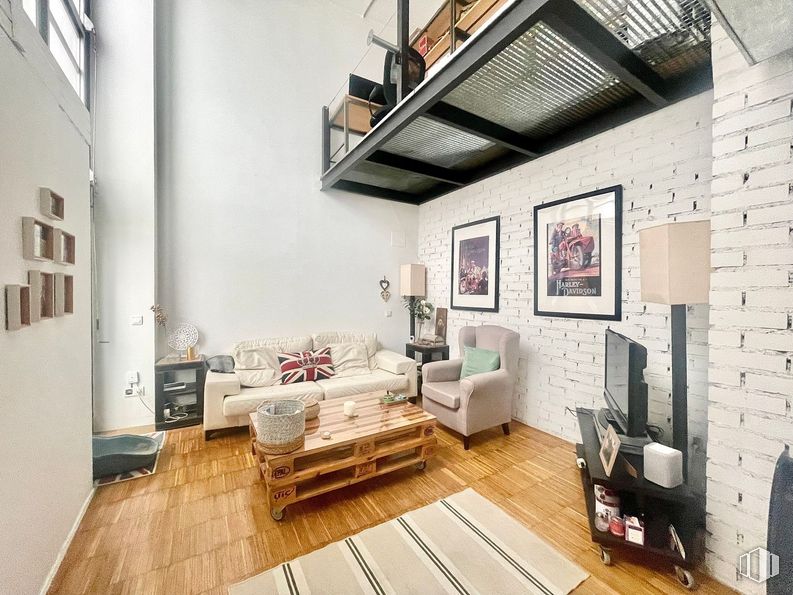 Oficina en venta en Calle Isaac Peral, Chamberí, Madrid, 28015 con sofá, silla, marco, mesa, alumbrado, propiedad, madera, interiorismo, suelos y suelo alrededor