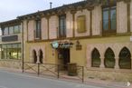 Retail for sale at Calle Alfonso González de la Hoz, Escalona del Prado, Segovia, 40350 with window, building, sky, architecture, neighbourhood, facade, city, urban design, mixed-use and apartment around