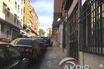 Retail for sale at Avenida Santa Bárbara, Toledo, 45006 with car, building, sky, cloud, window, road surface, vehicle, automotive lighting, asphalt and tire around