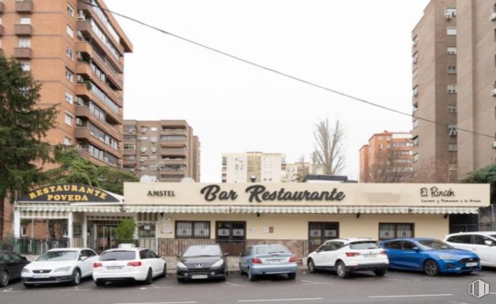 Local en venta en Calle Perú, 18, Coslada, Madrid, 28820 con coche, edificio, luz de estacionamiento, vehículo terrestre, vehículo, cielo, propiedad, rueda, ventana y infraestructura alrededor