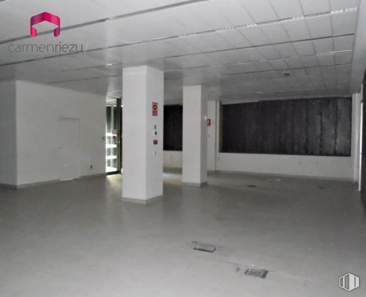 Local en venta en Calle Divino Vallés, Arganzuela, Madrid, 28045 con accesorio, edificio, aparcamiento, gas, suelos, material compuesto, hall, hormigón, techo y ciudad alrededor